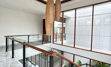 Luxury Villa With Ocean View In Nusa Dua Bali