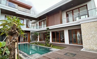 Luxury Villa With Ocean View In Nusa Dua Bali
