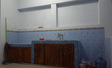 Rumah 1,5 Lantai Jalan Tarakan Perum GKB Suci Kecamatan Manyar Gresik