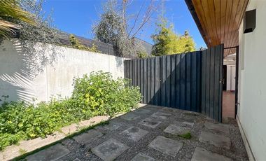 Casa en Arriendo en Las Hualtatas / Arkansas