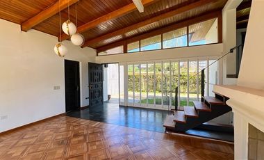 Casa en Arriendo en Las Hualtatas / Arkansas