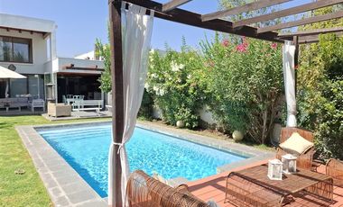 Casa en Venta en Nueva La Dehesa 5820