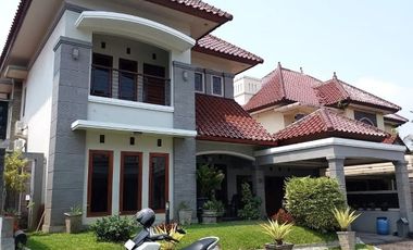 Rumah mewah menarik murah dalam perumahan
