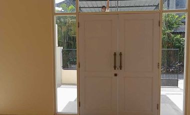 Disewakan Rumah Darmo Indah Asri