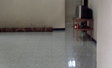 Rumah luas bqgus murah dekat UII