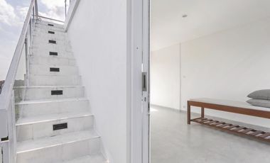 Leasehold - Stunning 5-Bedroom Luxury Villa with Ocean View in Canggu