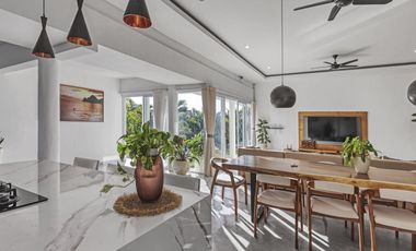 Leasehold - Stunning 5-Bedroom Luxury Villa with Ocean View in Canggu