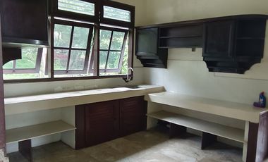 Villa Vintage View Laut di Area Nusa Dua