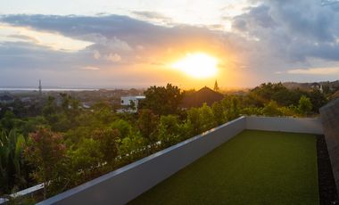 Freehold - Luxurious 4-Bedroom Villa in Ungasan: Modern Elegance
