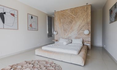 Freehold - Luxurious 4-Bedroom Villa in Ungasan: Modern Elegance