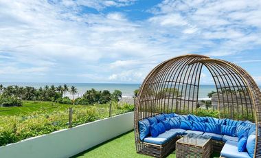 Leasehold - Luxury villa with breathtaking views of majestic mountains