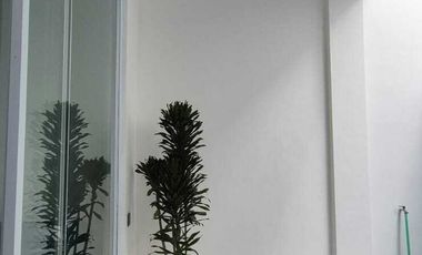 Leasehold - A modern townhouse takes simpliciy and serenity in Seminyak, Bali