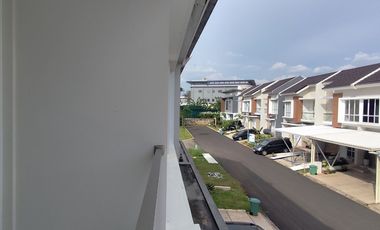 Rumah 2 Lantai 4 Menit ke RS Buah Hati Ciputat SHM Siap Huni J-34459