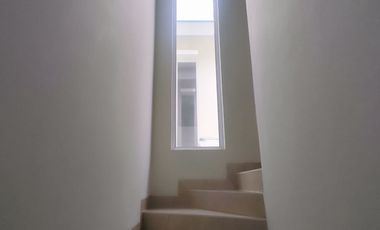 Rumah 2 Lantai 4 Menit ke RS Buah Hati Ciputat SHM Siap Huni J-34459