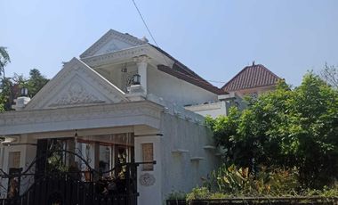 Luxury Home di Pratama Green Residence, Dawung, Kedungpane, Mijen