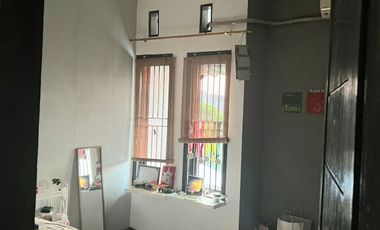 Dijual Cepat Rumah Dua Lantai Dekat Tol Jatiwaringin Pondok Gede