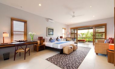 Freehold - Sprawling Luxury Estate with Tropical Gardens and Prime Seminyak Location