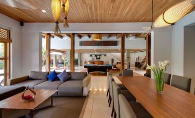 Freehold - Sprawling Luxury Estate with Tropical Gardens and Prime Seminyak Location