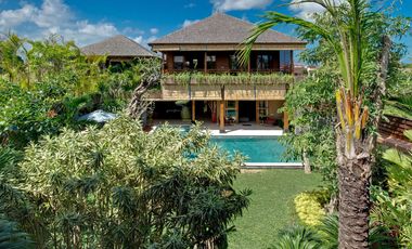 Freehold - Sprawling Luxury Estate with Tropical Gardens and Prime Seminyak Location