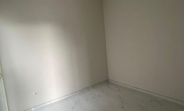 Dijual Rumah Baru Lokasi Strategis Manyar Tirtoyoso