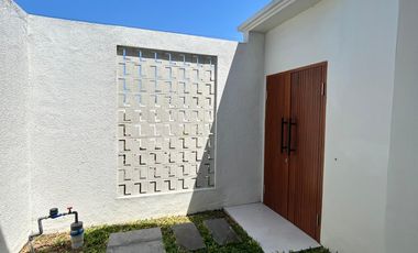 Leasehold - Tranquil villa in Seminyak's dining and entertainment, Bali