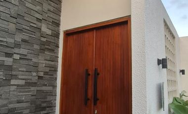 Leasehold - Tranquil villa in Seminyak's dining and entertainment, Bali