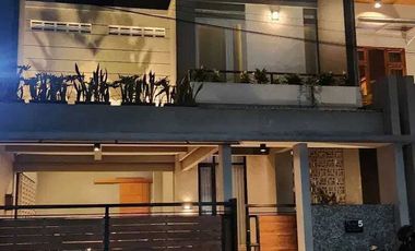 Rumah Lux ada kolam renang dekat griya Arcamanik Endah bandung