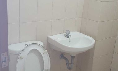 Jual BU 2BR Kosongan ada ac di apartemen Tifolia Pulomas