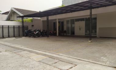 Sewa Ruang Kantor Furnish 6 Pax Size 18m2 dekat Harmoni, Monas JakPus