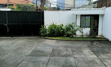 Sewa Ruang Kantor Furnish 6 Pax Size 18m2 dekat Harmoni, Monas JakPus
