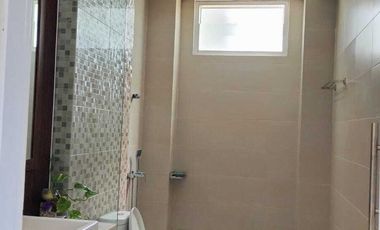 A208 RUMAH USAHA Mewah jl Argopuro JEMBER BEKAS KLINIK KECANTIKAN