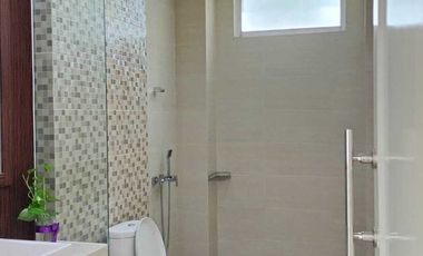 A208 RUMAH USAHA Mewah jl Argopuro JEMBER BEKAS KLINIK KECANTIKAN