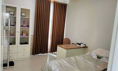 A208 RUMAH USAHA Mewah jl Argopuro JEMBER BEKAS KLINIK KECANTIKAN