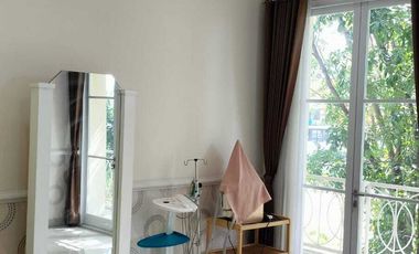 A208 RUMAH USAHA Mewah jl Argopuro JEMBER BEKAS KLINIK KECANTIKAN