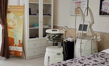 A208 RUMAH USAHA Mewah jl Argopuro JEMBER BEKAS KLINIK KECANTIKAN