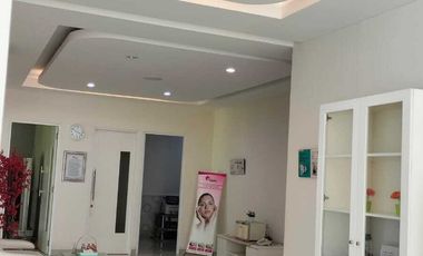 A208 RUMAH USAHA Mewah jl Argopuro JEMBER BEKAS KLINIK KECANTIKAN