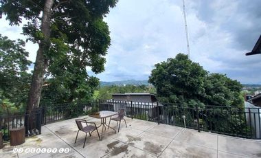 HUNIAN EKSKLUSIF CIGADUNG DAGO Desain Modern Udara Sejuk Kota Bandung