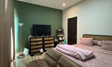 Rumah Modern Cocok Untuk Usaha Di Pondok Kelapa Jakarta Timur