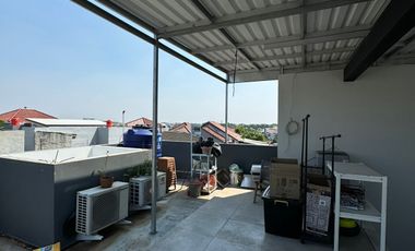 Rumah Modern Cocok Untuk Usaha Di Pondok Kelapa Jakarta Timur