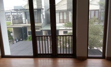 Dijual Rumah Bagus 2 Lantai Harga Murah Di Buah Batu Square