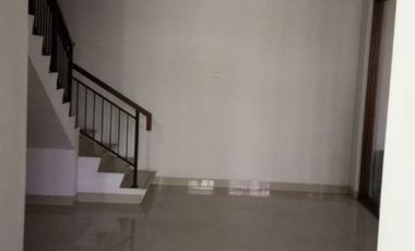 Dijual Rumah Bagus 2 Lantai Harga Murah Di Buah Batu Square