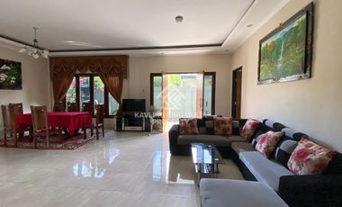 Dijual Rumah 2 Lantai Dekat Pantai di Singaraja