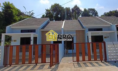 RUMAH BARU DI JATISAMPURNA BEKASI DEKAT TOL CIBUBUR TANPA DP !