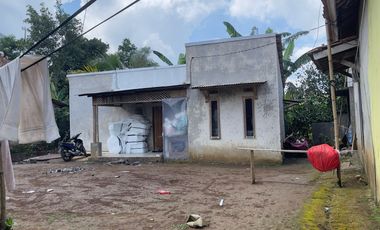 Dijual Murah Rumah dan Tempat Usaha Bisa Beli Sebagian di Purwakarta