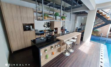 RUMAH MEWAH PRIVATE POOL CIGADUNG DAGO BANDUNG Strategis Harga Terjangkau