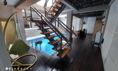 RUMAH MEWAH PRIVATE POOL CIGADUNG DAGO BANDUNG Strategis Harga Terjangkau