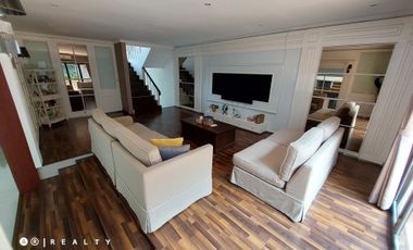 RUMAH MEWAH PRIVATE POOL CIGADUNG DAGO BANDUNG Strategis Harga Terjangkau