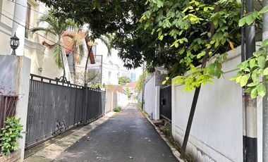 Tanah 156 m2 cocok utk Kos-2an di Jl Sumbawa Menteng JakPus