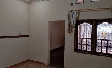 Rumah Sewa Untuk Kantor Atau Mess Pinggir Jalan Raya