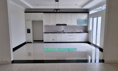 Rumah Siap Huni Nyaman Terawat Cluster Favourite Coatesville Kota Wisata Cibubur